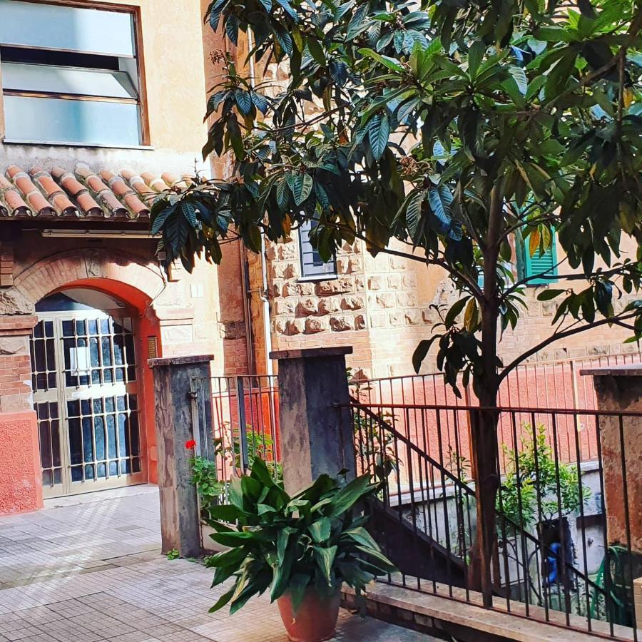 Cozy And Funny Apartment In Front Of Vatican Museums - Myflat In Рим Экстерьер фото