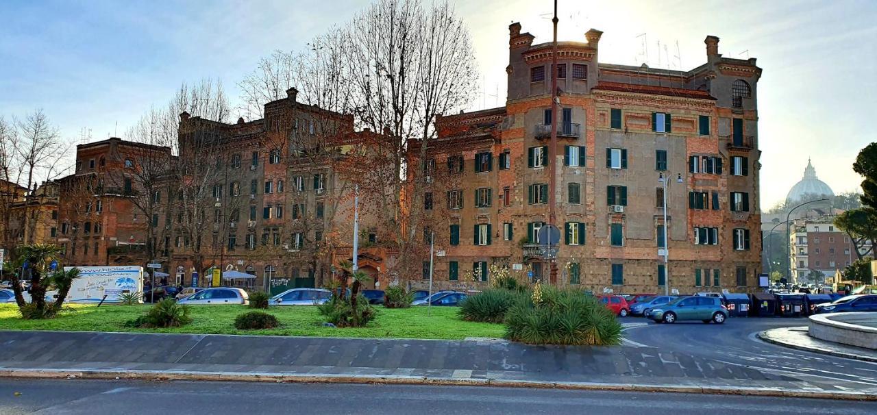 Cozy And Funny Apartment In Front Of Vatican Museums - Myflat In Рим Экстерьер фото