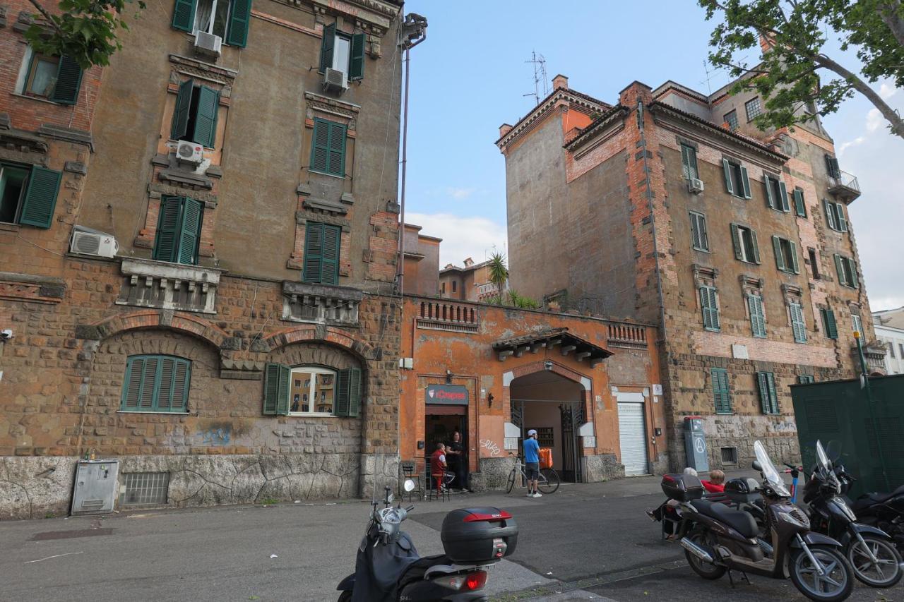Cozy And Funny Apartment In Front Of Vatican Museums - Myflat In Рим Экстерьер фото